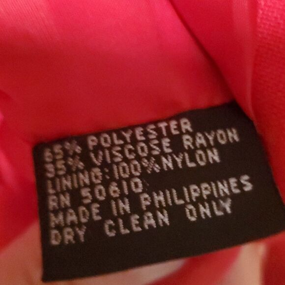 Vintage KASPER blazer with gold accents and padded shoulders 16 - Picture 5 of 7